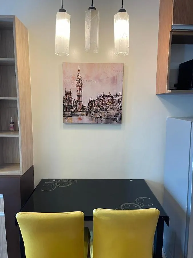 Modern Bayview Condo In 8 Adriatico Manilla Appartement